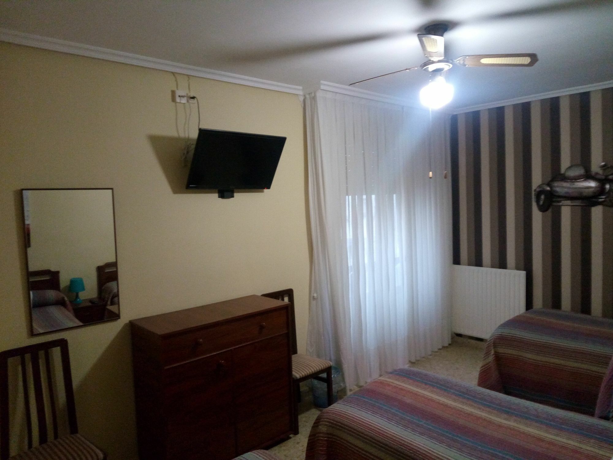 Pension Cinco Villas Логроньо Экстерьер фото