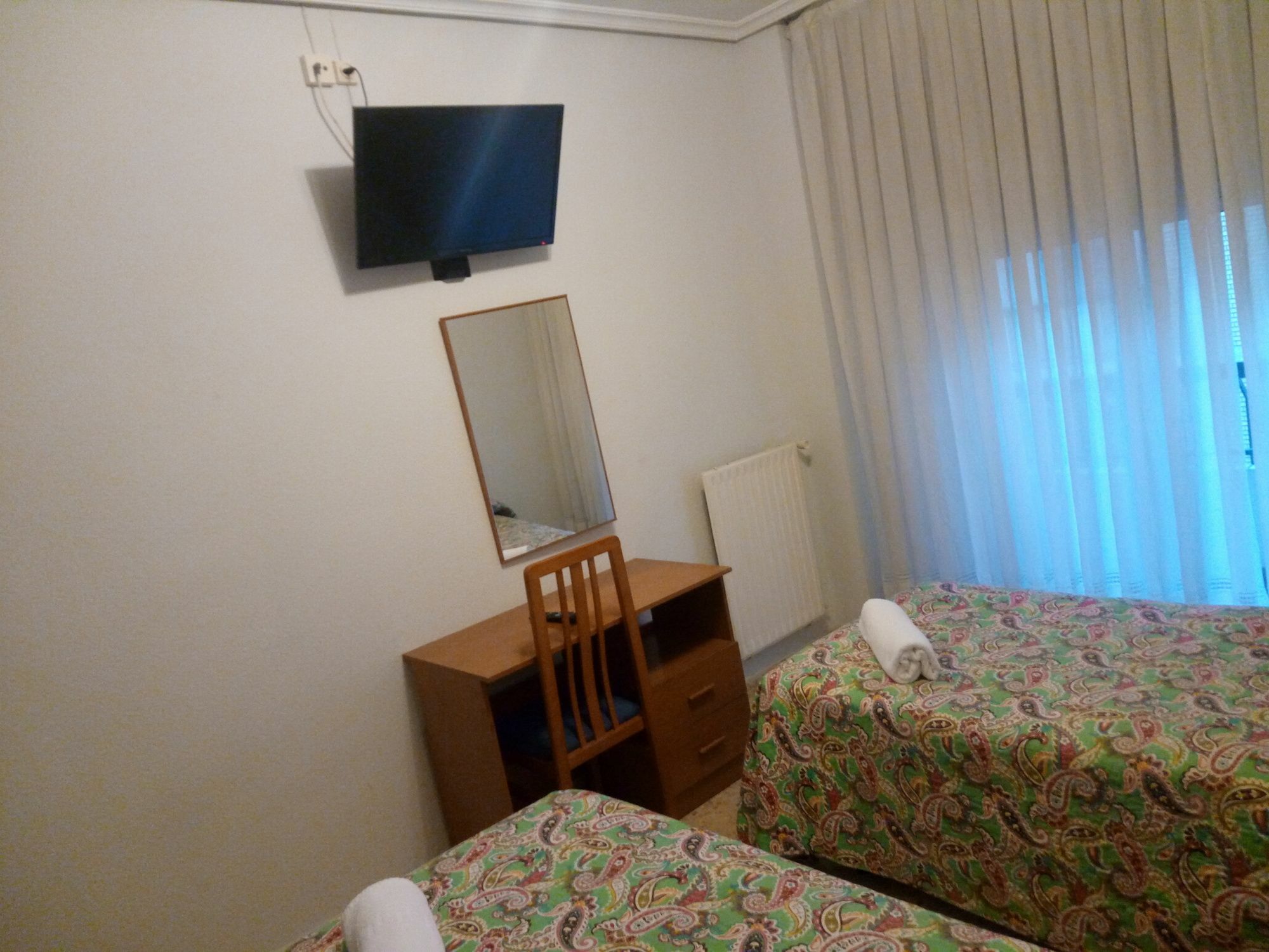 Pension Cinco Villas Логроньо Экстерьер фото